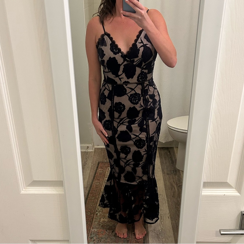 Elegant Black Lace Dress